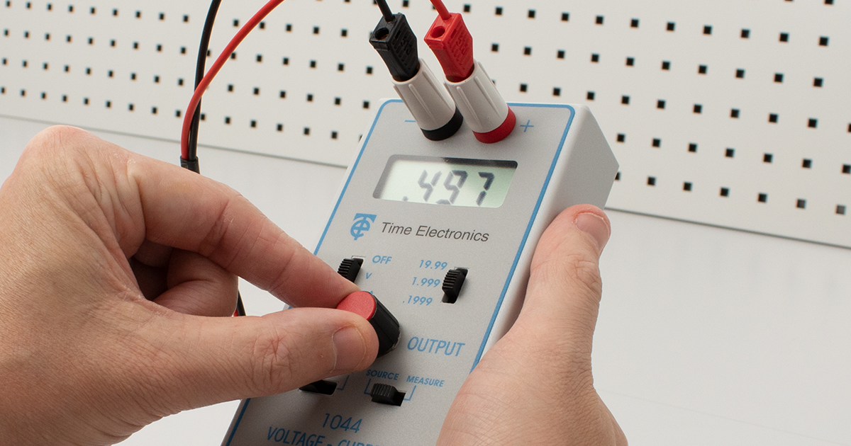 Portable Voltage and Current Test Instruments for calibration | Time ...