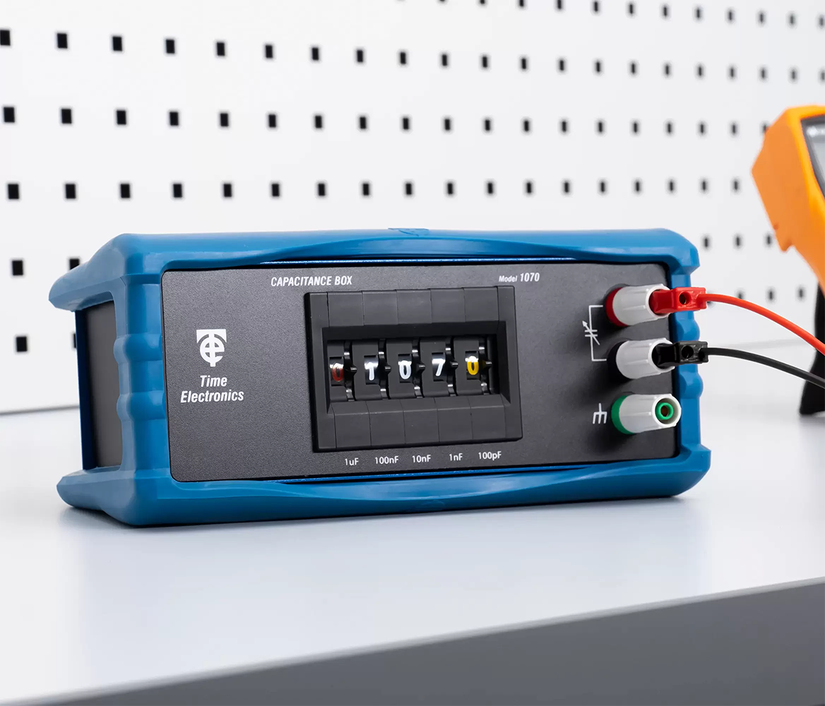 1070 Capacitance Decade Box Time Electronics