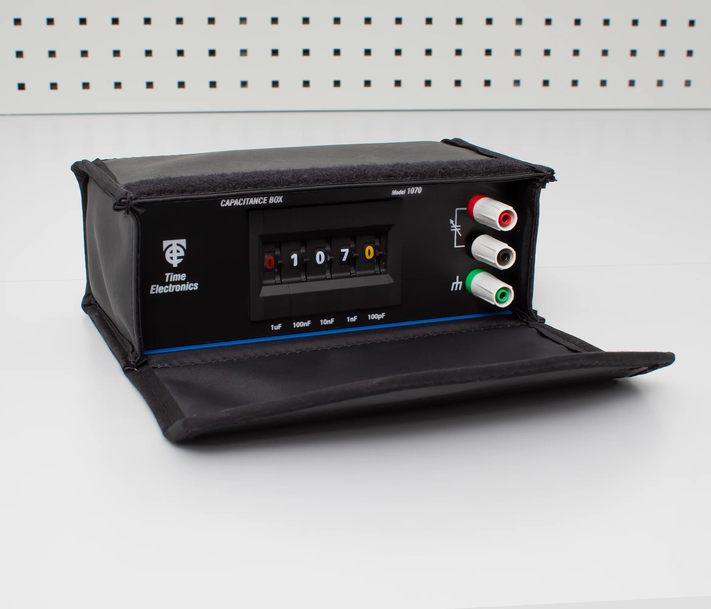 1070 Capacitance Decade Box Time Electronics