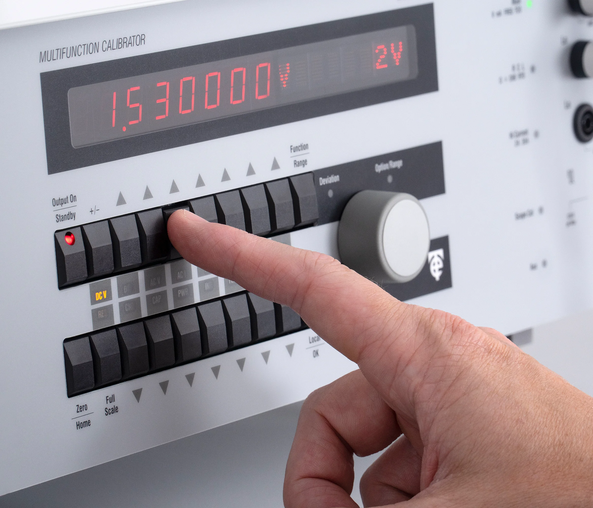 5025E Multifunction Calibrator - Time Electronics