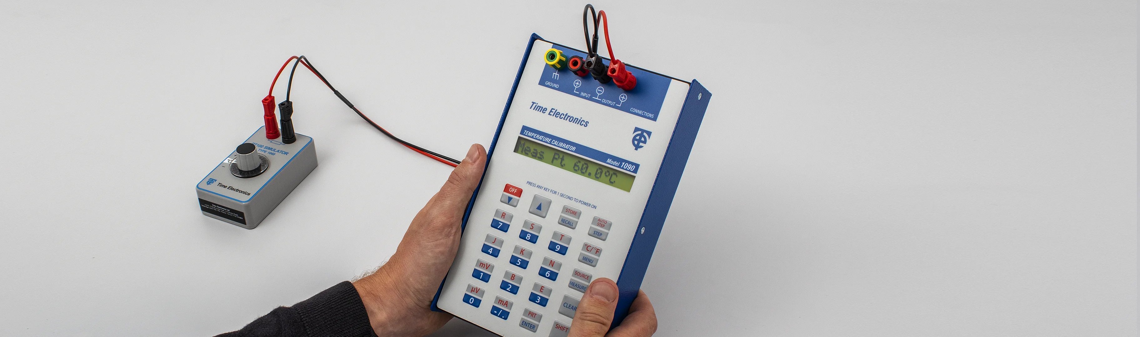 1090 Portable Multifunction Process Calibrator | Time Electronics