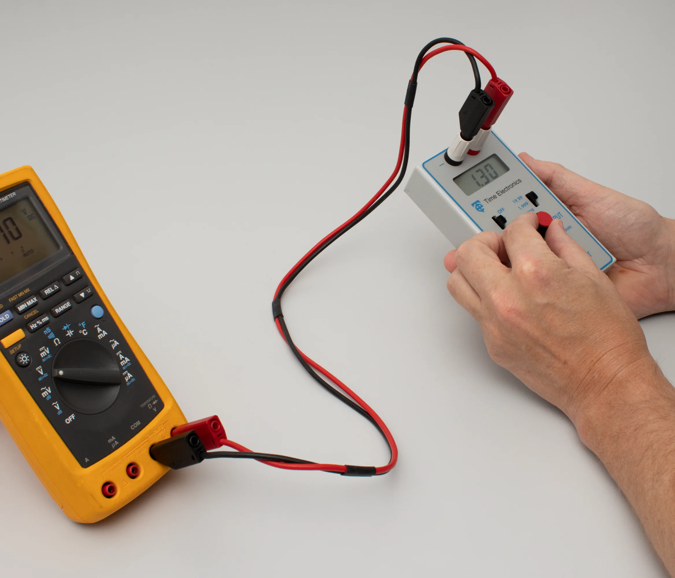 1044 Portable Voltage & Current Calibrator Time Electronics